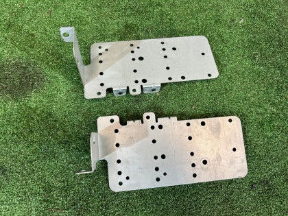 Крепление магнитофона SUBARU LANCASTER OEM 66201AE000 BH9 2001