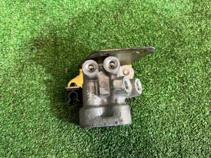 วาล์วแบ่งแรงดันเบรก VDC 27674AC091 SUBARU LANCASTER