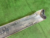 Embaladeira direita цвет 51Е SUBARU LEGACY OEM 96051AC000 BG5 1997 белый 51E