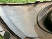 Заглушка вокруг туманки левая SUBARU LEGACY B4 OEM 57731AE610 BEE 2002 blue 14L