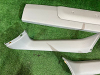 Tapizado del portón SUBARU LANCASTER OEM 94310AE020OB 94310AE000OB BH9 2001 White 07C