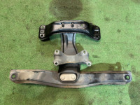 คานรองเกียร์ธรรมดา SUBARU LEGACY OEM 41011AE090 41011AE020 41011AE050 BH5 2003 EJ208 MT5