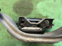 คานรองเกียร์ธรรมดา SUBARU LEGACY OEM 41011AE090 41011AE020 41011AE050 BH5 2003 EJ208 MT5