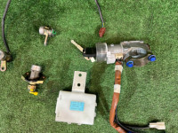 สวิตช์กุญแจสตาร์ท Комплект замков SUBARU LEGACY OEM 57491AE740 88035AE100 BH5 2003 BLUE 02C