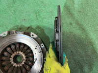 离合器套件（飞轮、压盘、从动盘） Сцепление SUBARU LEGACY OEM 30100AA840 30210AA570 12342AA070 BH5 2003 EJ208 MT5
