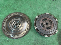 离合器套件（飞轮、压盘、从动盘） Сцепление SUBARU LEGACY OEM 30100AA840 30210AA570 12342AA070 BH5 2003 EJ208 MT5