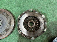 离合器套件（飞轮、压盘、从动盘） Сцепление SUBARU LEGACY OEM 30100AA840 30210AA570 12342AA070 BH5 2003 EJ208 MT5