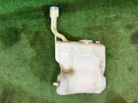กระปุกน้ำฉีดกระจก C-CLASS OEM A2038690020 S203/ W2 2006 M271 AT
