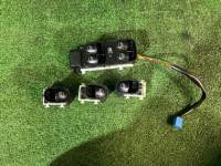 กล่องควบคุมกระจกไฟฟ้า C-CLASS OEM A2038210479 S203/ W2 2006 M271 AT