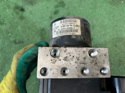 กล่อง ABS MERCEDES-BENZ C-CLASS OEM A0355458032, A0365400401 S203/ W2 2006 M271 AT