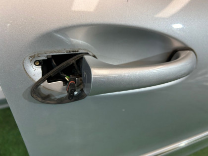 Дверь передняя правая C-CLASS OEM A2037200205 S203/ W2 2006 SILVER 775U