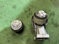 ยางแท่นเครื่อง C-CLASS OEM A2032402017 S203/ W2 2006 M271 AT