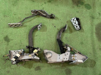 แป้นเหยียบ Комплект 36010FE000 36012AE240 36015AE010 SUBARU LEGACY