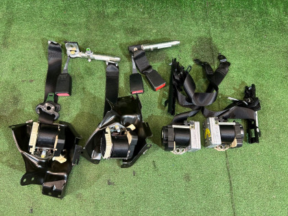 เข็มขัดนิรภัย Комплект MERCEDES-BENZ C-CLASS OEM A2038601086 A2038600986 A2038608485 A2038608385 W203 2006 SILVER 775U