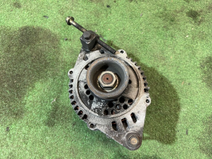 发电机 SUBARU LEGACY OEM 23700AA212 BG5 1998 EJ20DD AT