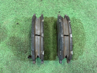 ผ้าเบรก Передние SUBARU LANCASTER OEM 26296AE080 BHE 2000 EZ30