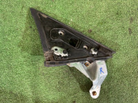 右フロントドアコーナーガーニッシュ Правый SUBARU LANCASTER OEM 61158AE000 BHE 2000