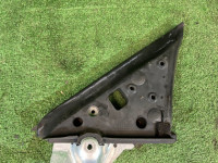 右フロントドアコーナーガーニッシュ Правый SUBARU LANCASTER OEM 61158AE000 BHE 2000
