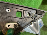 右フロントドアコーナーガーニッシュ Правый SUBARU LANCASTER OEM 61158AE000 BHE 2000