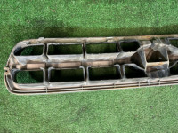 Rejilla del radiador SUBARU LANCASTER OEM 91121AE190 BHE 2000 silver 9G9
