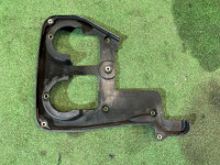 Крышка ГРМ задняя правая SUBARU LEGACY OEM 13573AA102 BH5 1999 EJ208