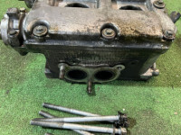 左シリンダーヘッド Левая SUBARU LEGACY OEM 11063AA781 BH5 1999 EJ208