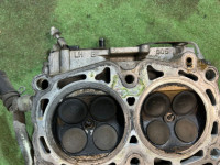 左シリンダーヘッド Левая SUBARU LEGACY OEM 11063AA781 BH5 1999 EJ208