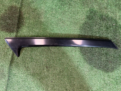 คิ้วกระจกข้างขวา 91012AC000 SUBARU LEGACY