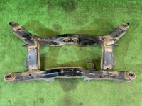 คานหลัง SUBARU LEGACY OEM 20152AE000 BH5 2000 EJ206 AT