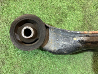 デフマウント SUBARU LEGACY OEM 41310AE002 BH5 2000 EJ206 AT