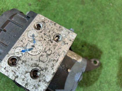 กล่อง ABS SUBARU LEGACY OEM 27531AC050 BH5 2000 EJ206 AT