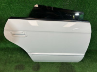 ประตูหลังขวา Цвет 51E 96H SUBARU LEGACY OEM 60400AE400 BH5 2000 WHITE 51E, 96H