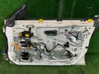 ประตูหน้าขวา цвет 51E 96H SUBARU LEGACY OEM 60009AE000 BH5 2000 WHITE 51E, 96H