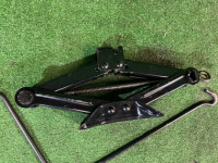 แม่แรง SUBARU LEGACY OEM 97030FA070 BH5 2000