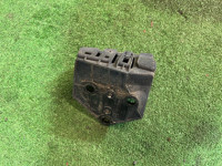 Крепление заднего бампера правое SUBARU LEGACY OEM 57707AE060 BH5 2000 WHITE 51E, 96H