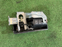 Tirador del depósito SUBARU LEGACY OEM 57340AE020 BH5 2000 WHITE 51E, 96H