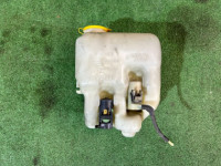 กระปุกน้ำฉีดกระจก 86610AE010 SUBARU LEGACY