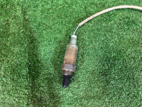 O2センサー（ラムダセンサー） SUBARU LEGACY OEM 22690AA310 BH9 2000 EJ254 AT