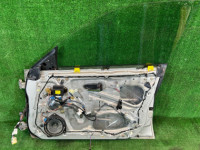 右前门 Цвет 792 SUBARU LEGACY OEM 60009AE000 BH9 2000 SILVER 792