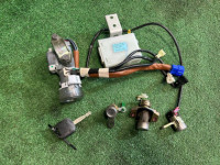ชุดล็อกพร้อมกุญแจ Замок зажигания SUBARU LEGACY OEM 88035AE100 57491AE740 BH9 2000 SILVER 792
