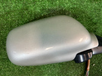 กระจกมองข้างขวา Цвет 792 SUBARU LEGACY OEM 91031AE022SJ BH9 2000 SILVER 792