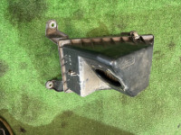 空滤壳 SUBARU LEGACY OEM 46053AC080 46053AC090 BH9 2000 EJ254 AT