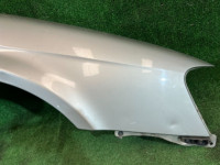 右フロントフェンダー Цвет 792 SUBARU LEGACY OEM 57120AE001 BH9 2000 SILVER 792