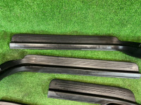 คิ้วชายบันได черные SUBARU LEGACY OEM 94060AE000ML 94060AE010ML 94061AE120ML 94061AE010ML BH9 2000 SILVER 792