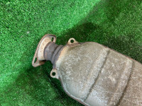 Средняя часть глушителя SUBARU LEGACY OEM 44200AE050 BH9 2000 EJ254 AT