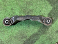 Soporte del diferencial SUBARU OUTBACK OEM 41310AG023 BP9 2007 EJ253 AT