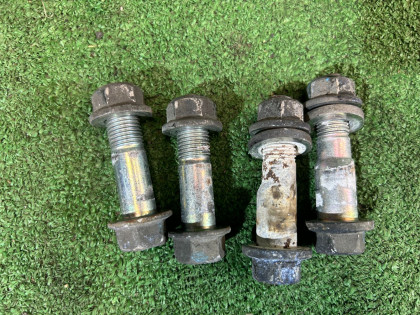 น็อตปรับศูนย์ล้อหน้า 20540AA090 20540AA100 SUBARU OUTBACK