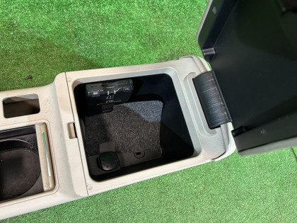 Glovebox and armrest кожа SUBARU OUTBACK OEM 92111AG000WA BPE 2004 GOLD 39J