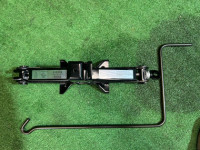 ジャッキ высокий SUBARU OUTBACK OEM 97032AG010 BPE 2004