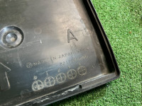 バッテリーステー SUBARU OUTBACK OEM 82122AG000 82161AG010 82161AG000 BPE 2004